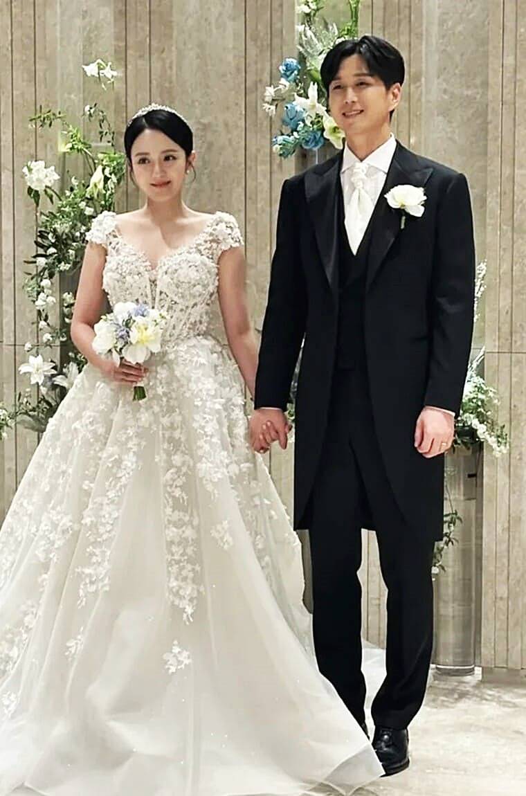 배우-강은비-남편-변준필