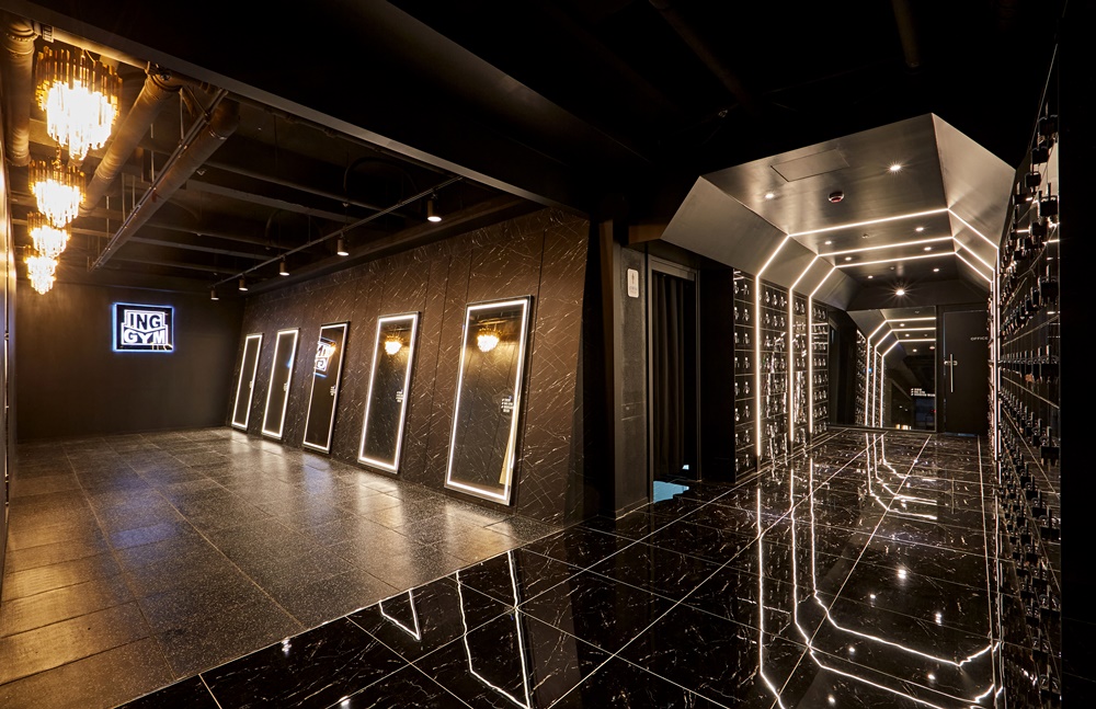 블랙헬스장인테리어