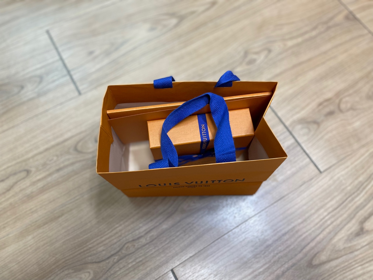 루이비통-쇼핑백