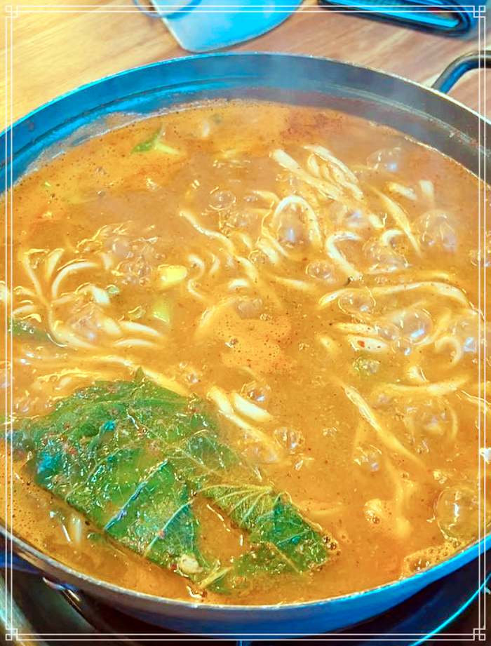 픽업 트랜드 스페셜 대전 송촌동 걸쭉한 추어 육수에 빠진 칼국수 맛집
