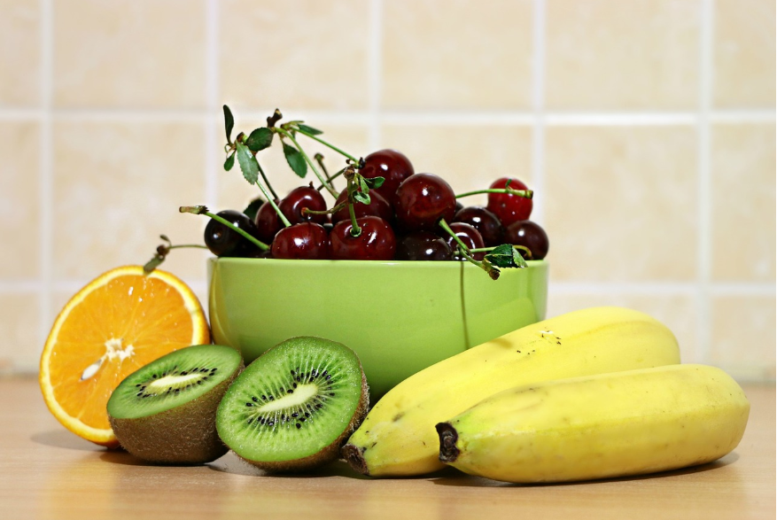 바나나 체리 키위 사진