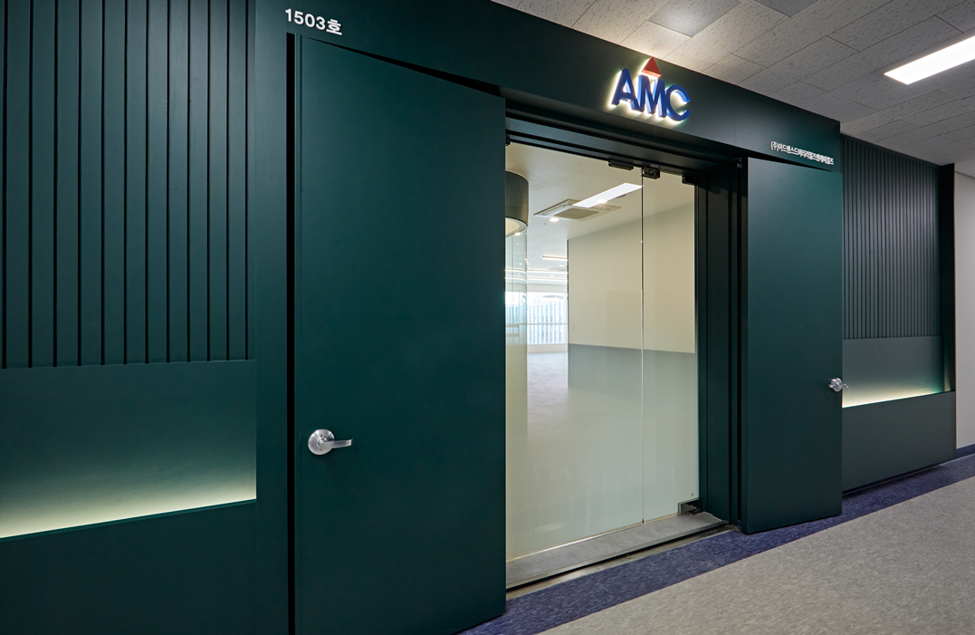 사무실입구인테리어