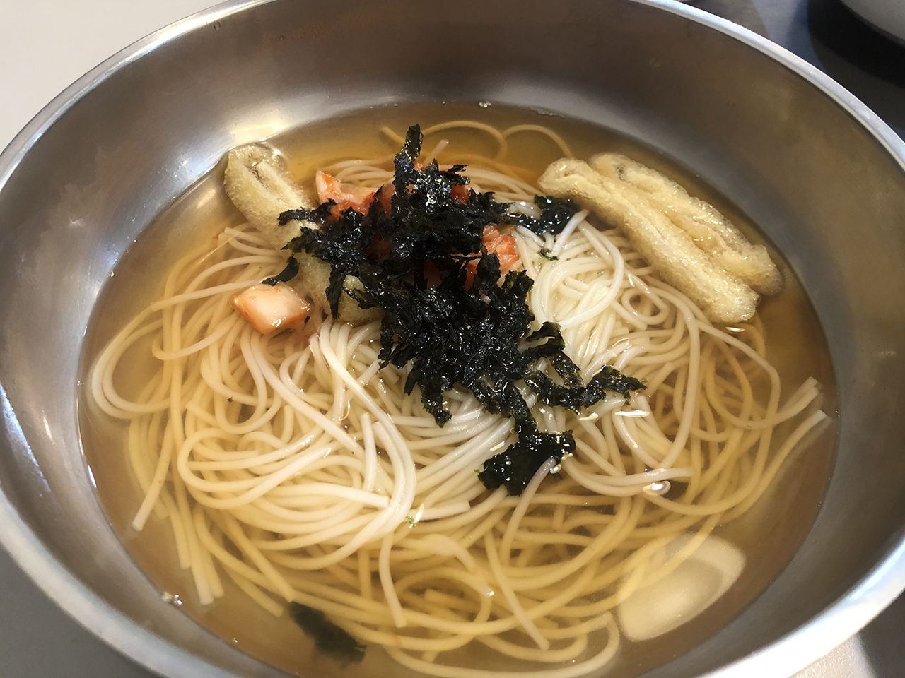 허니돈 1&#44;500원 멸치국수