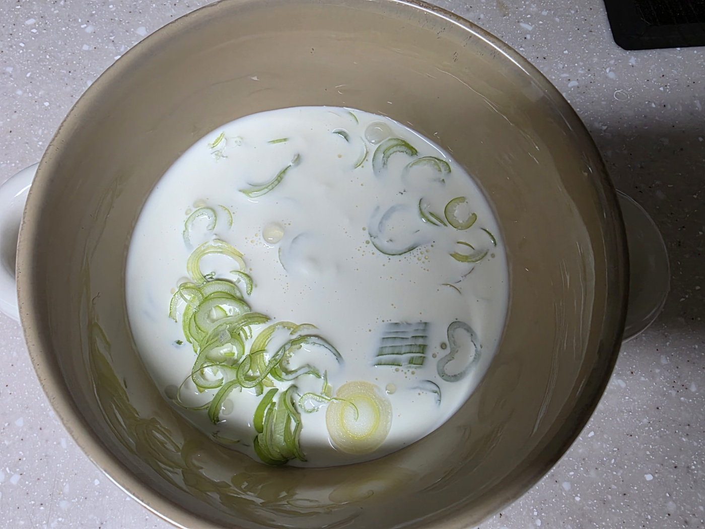 대파를 생크림에 숙성