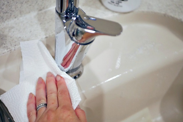 싱크대 곰팡이 제거방법, 수전 수도꼭지 곰팡이 청소팁