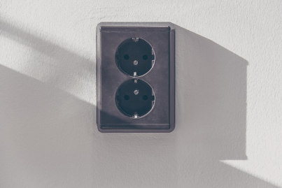 에너지 바우처 신청방법 조건 잔액조회와 관련하여 전기요금과 관련있는 콘센트 사진