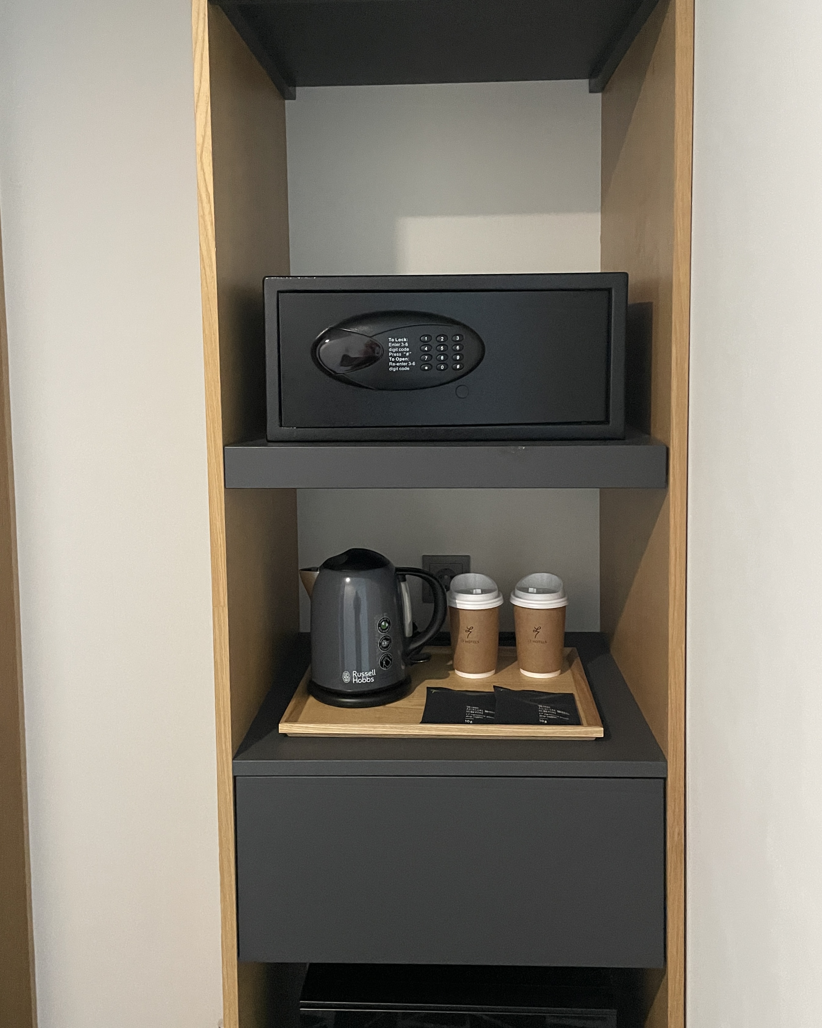 왼쪽 기본 제공 기구들.