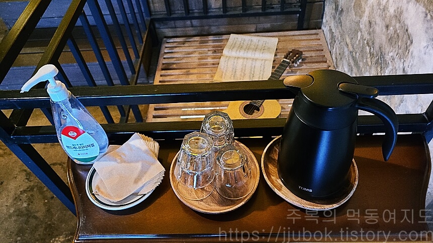 아날로그-부평점-음수대-테이블