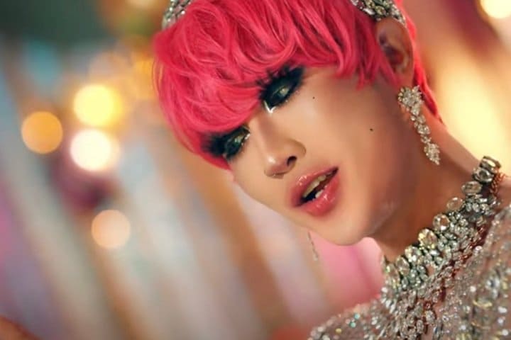 러쉬앤캐시-광고