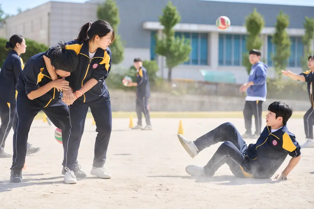 서수빈 고민시 영화 세계의 주인 줄거리 등장인물 결말 스포 총정리