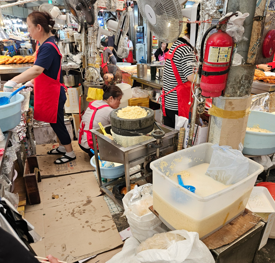 광장시장 녹두전 빈대떡 