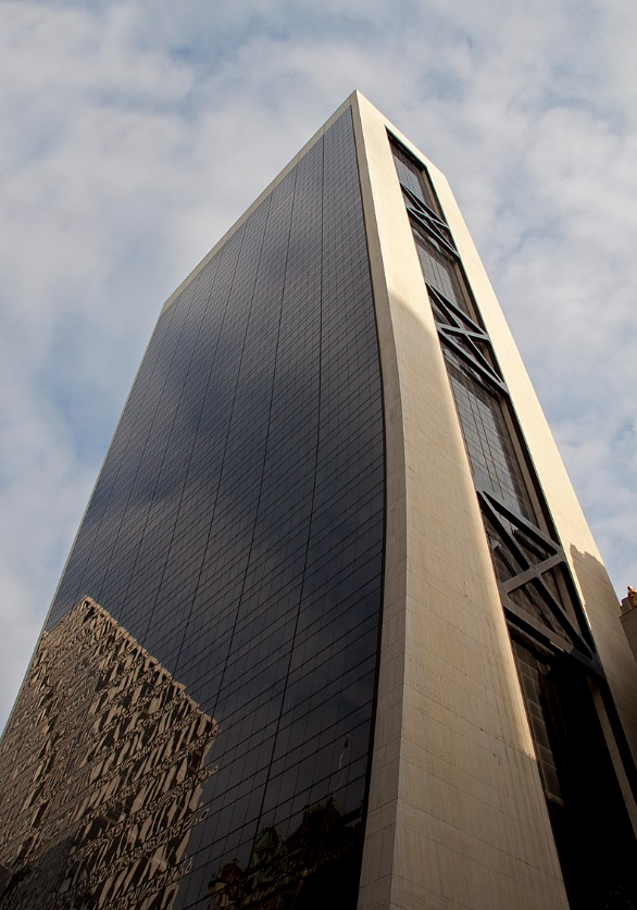 솔로우 빌딩 외관