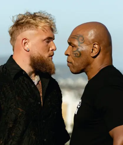 제이크폴과-타이슨이-마주보고-있는모습