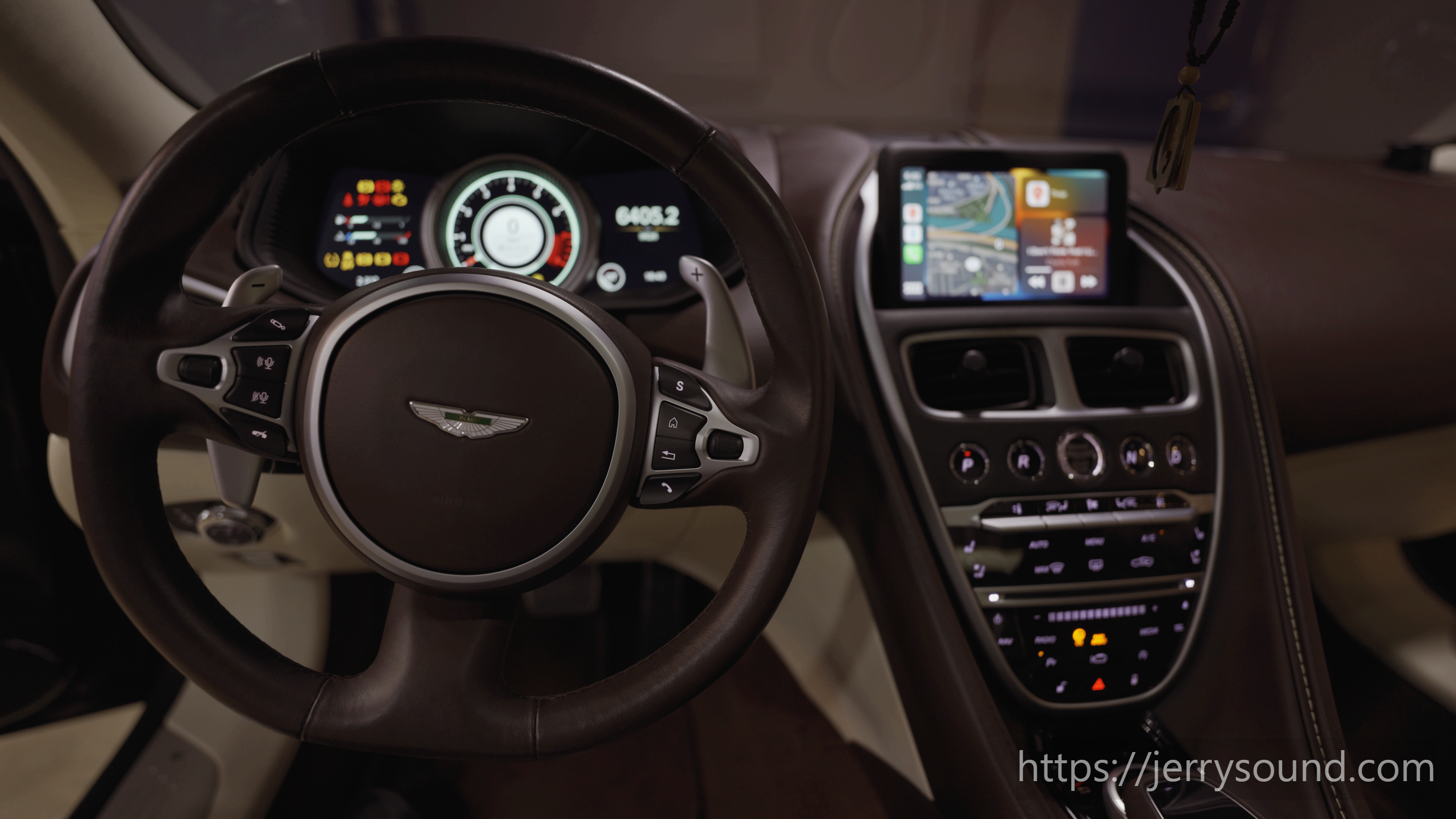 DB11 카플레이