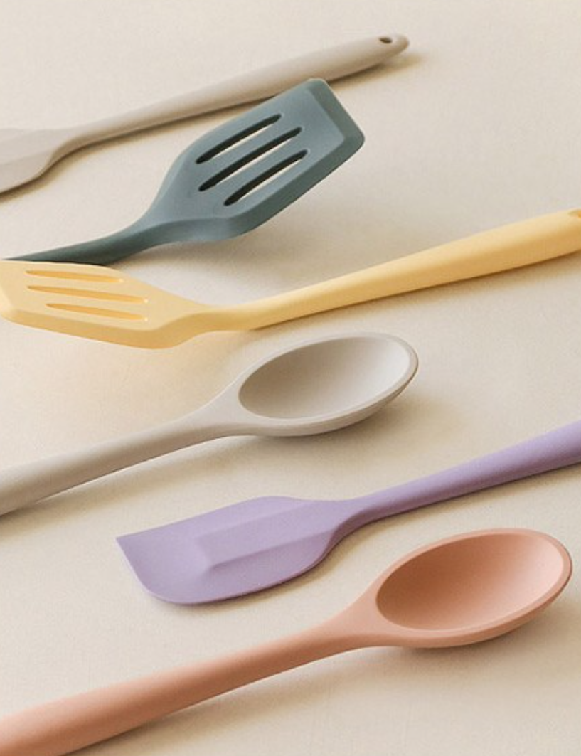 </img src="주소" alt="릴리브 실리콘 조리도구 7종 세트" >