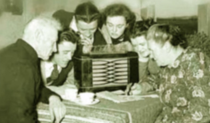 오래된라디오-사진