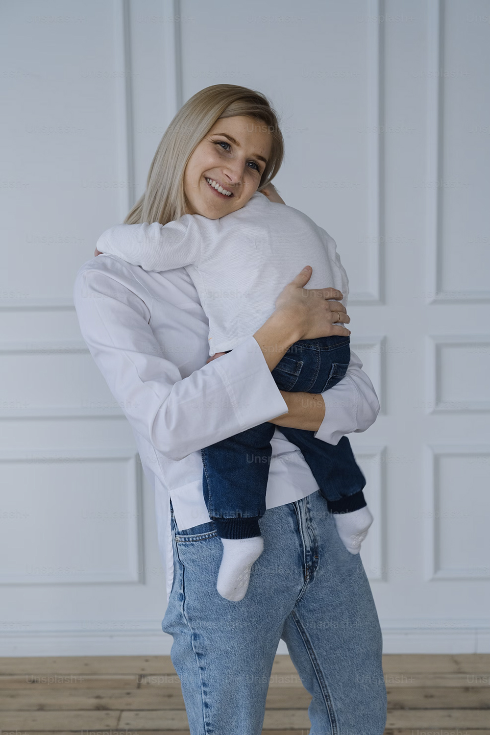 아기와 함께 외출할 때 엄마의 편한 &amp; 스타일리시한 코디