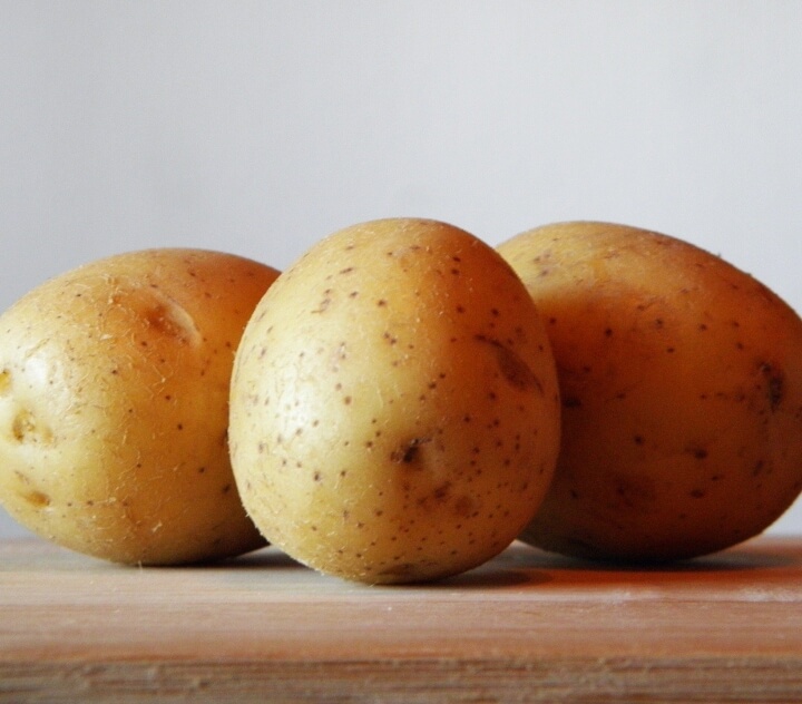 감자-3개있는-사진