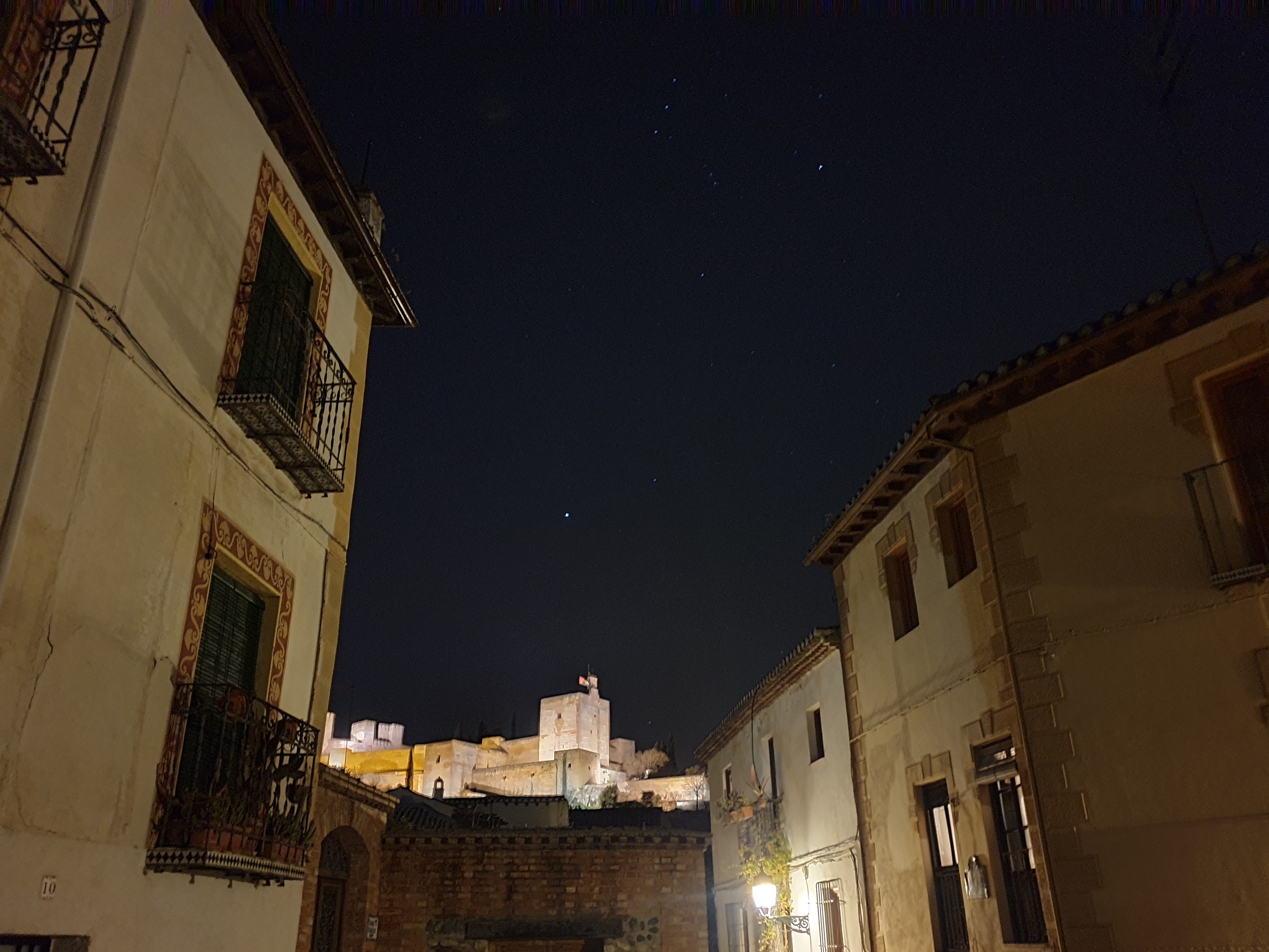 이미지-alt-태그-알바이신 지구의 거리