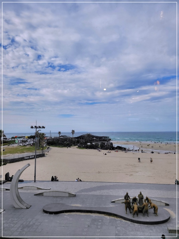 함덕해수욕장-건너편-상가-풍경