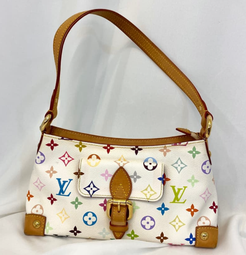 1997년, 마크 제이콥스는 프랑스의 명품 브랜드 루이비통(Louis Vuitton)의 첫 크리에이티브 디렉터로 임명되었습니다.