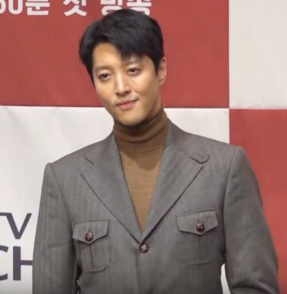이동건