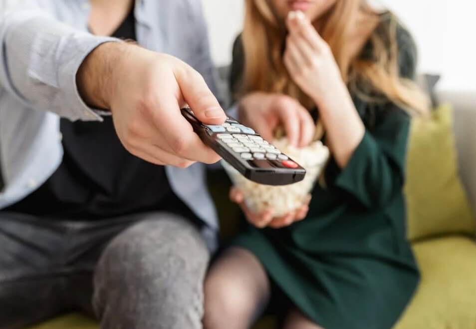 영화 시청 관련 이미지