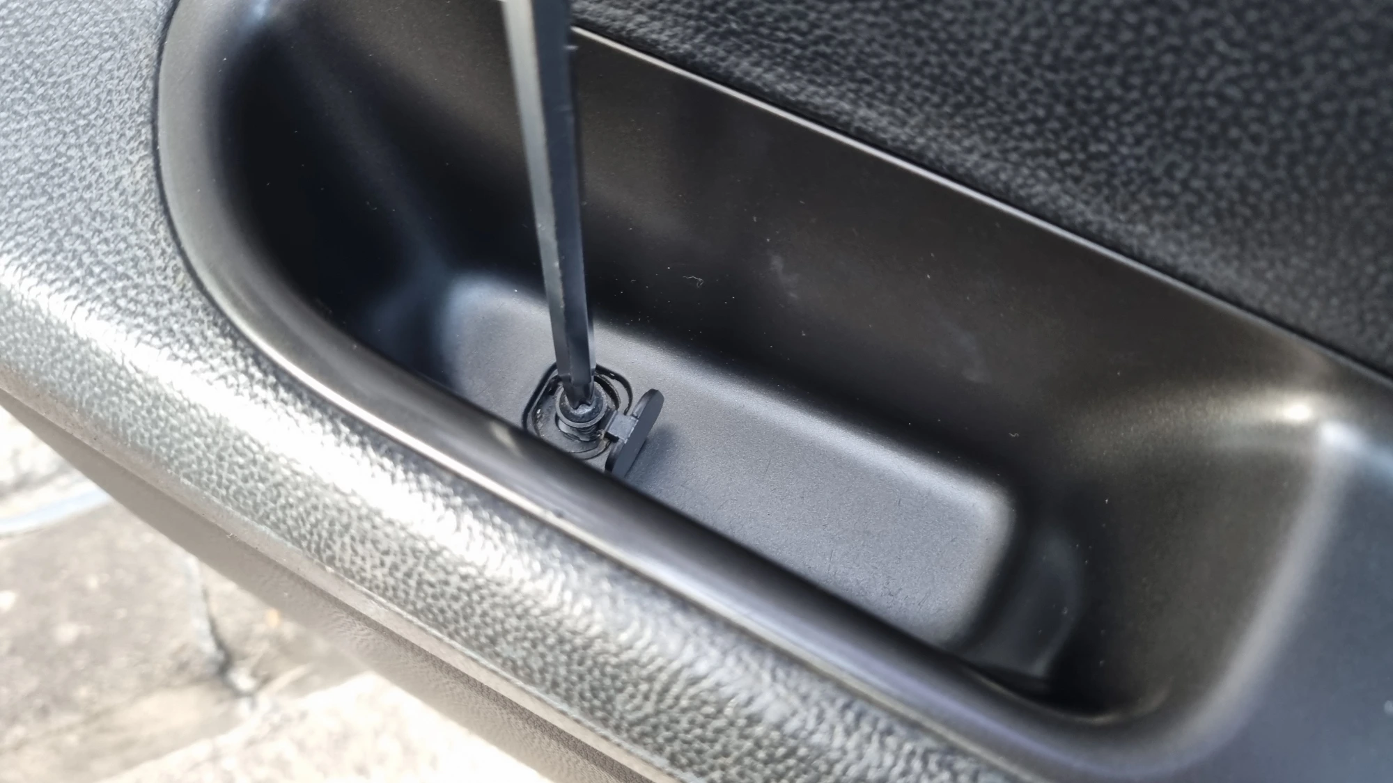 손잡이 고정 모습