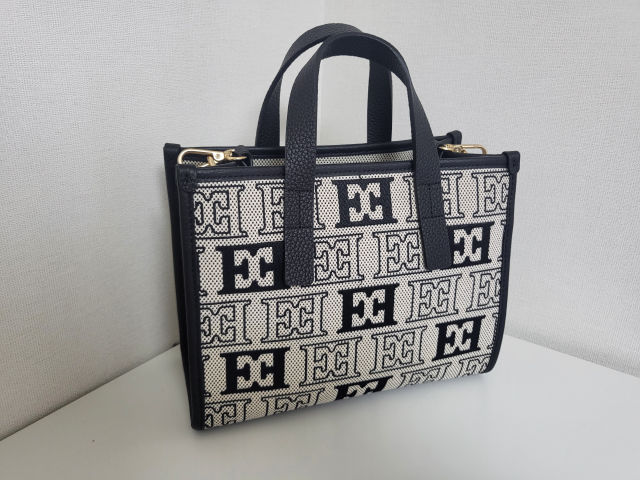 에스까다 자카드 토트백 블랙 후기