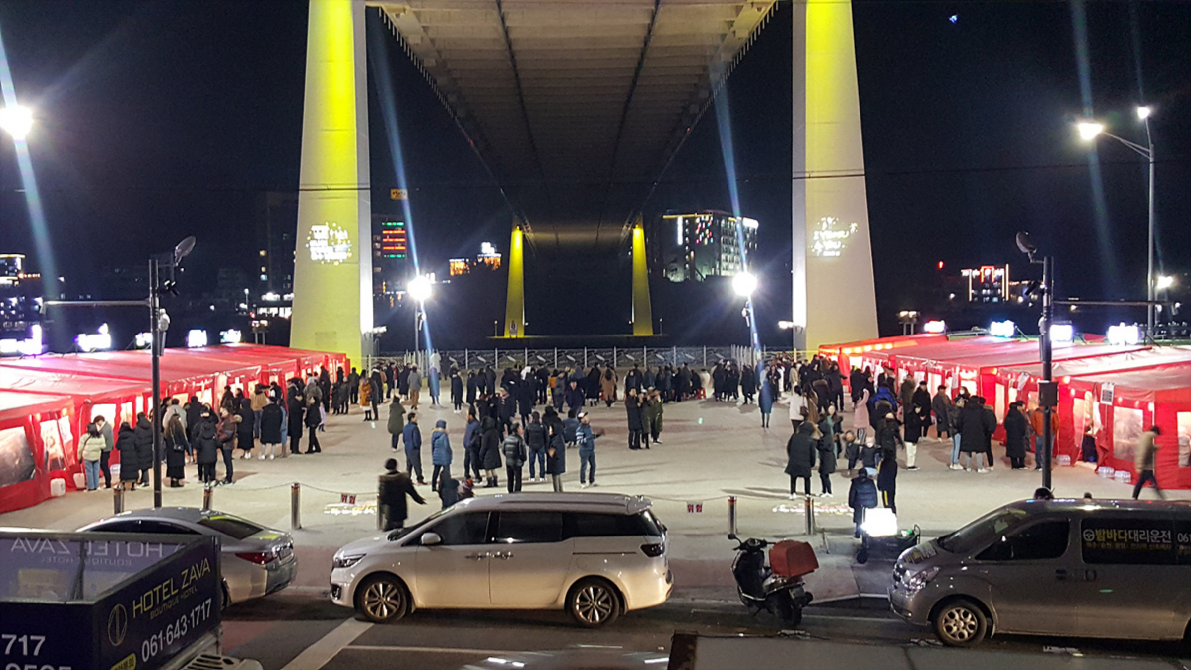 여수 낭만포차 거리 모습