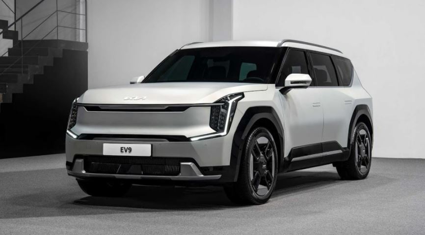 EV9 측면