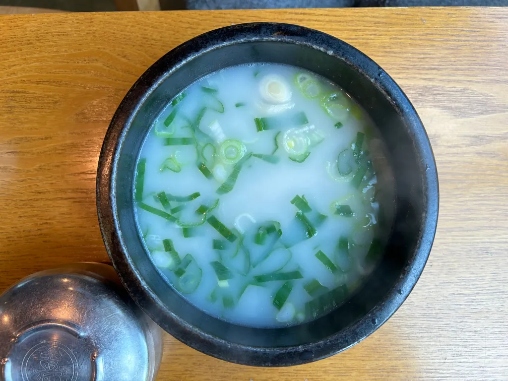 곰탕를 보여주는 이미지입니다