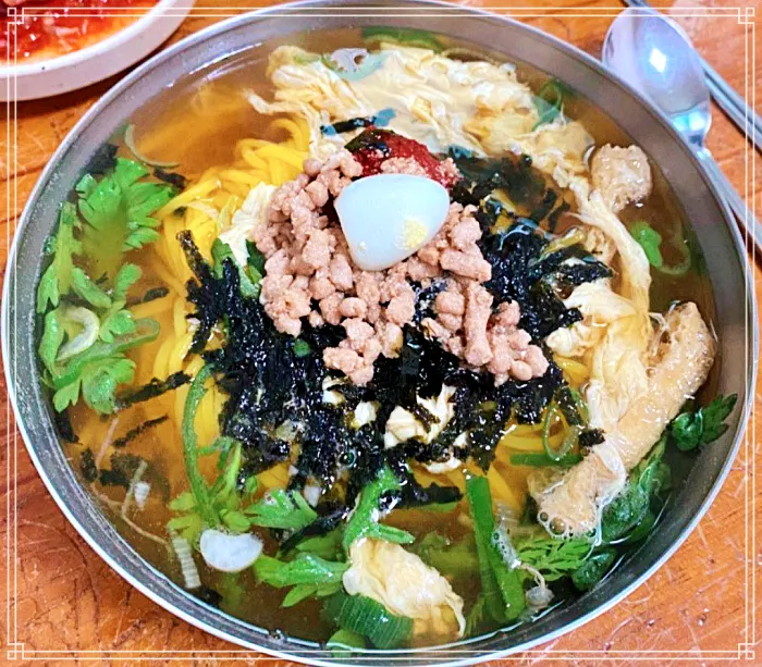옥천 맛집 쫄깃한 면 위 고기, 메추리알 고명, 따끈한 물쫄면