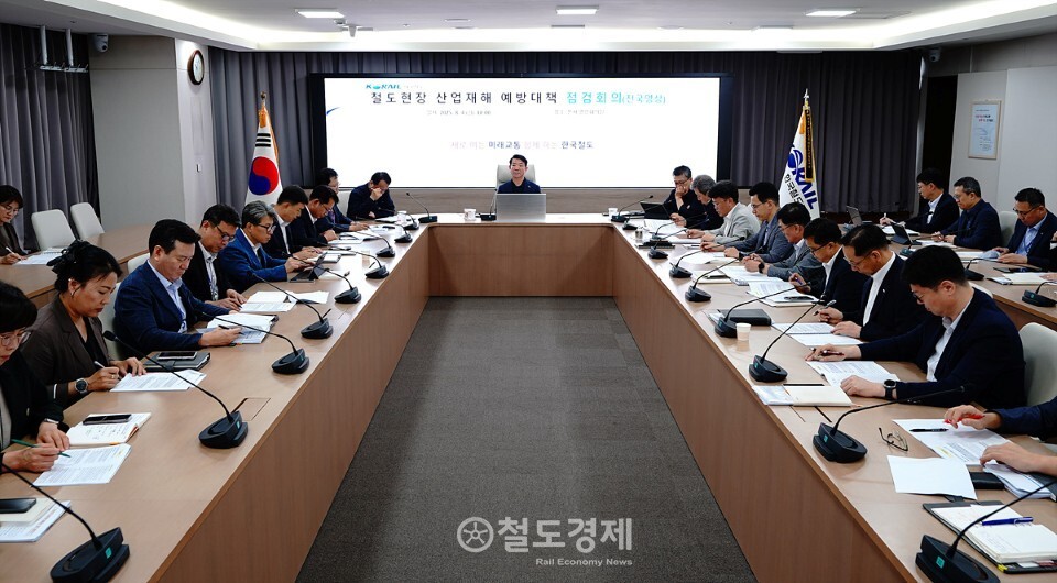 KTX SRT 통합, 서울역 SRT, 수서역 KTX, 고속철도 교차 운행, 국토부 발표, SR 통합, 코레일 통합, 예매 시스템 통합, 고속철도 정책, 한국 철도 미래