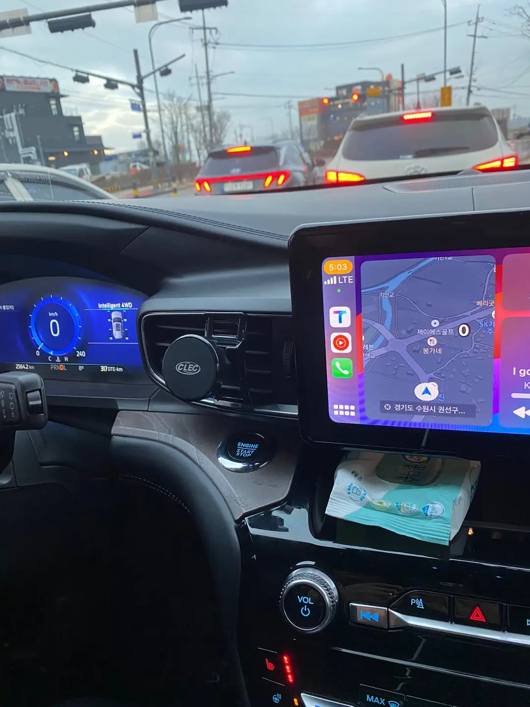 Zchan-거치대-설치완료옆모습-이미지