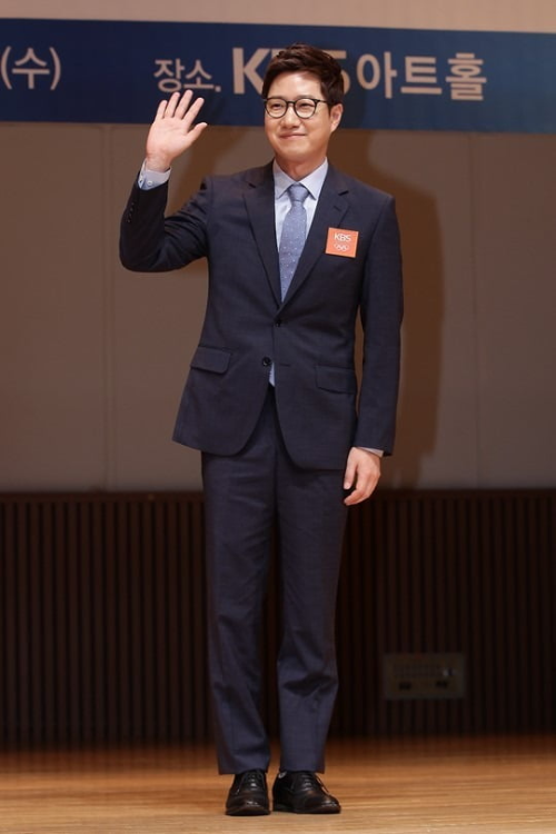 조우종 학력