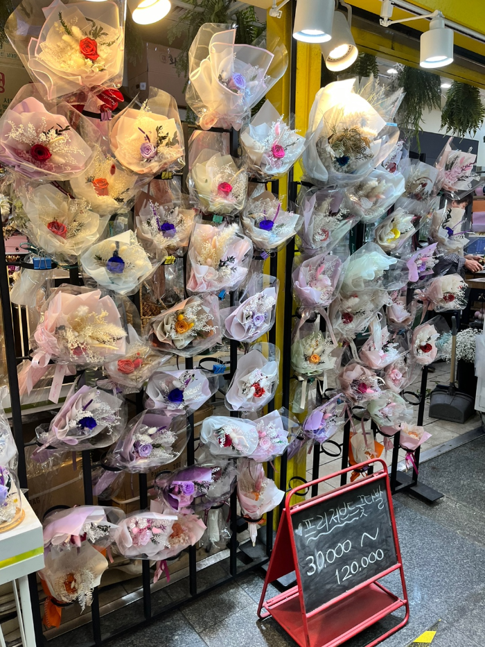 미리 만들어진 꽃다발들 2