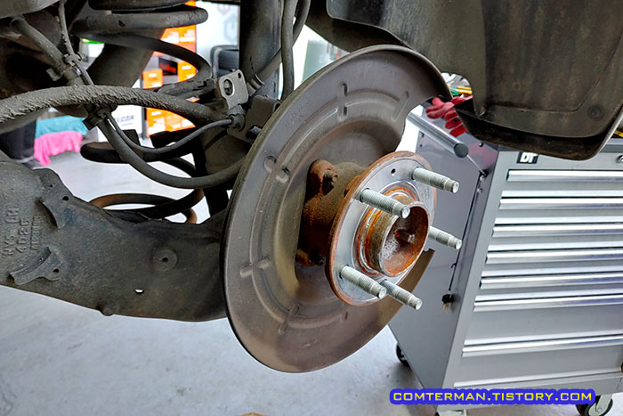 올란도 휠 디스크 제거