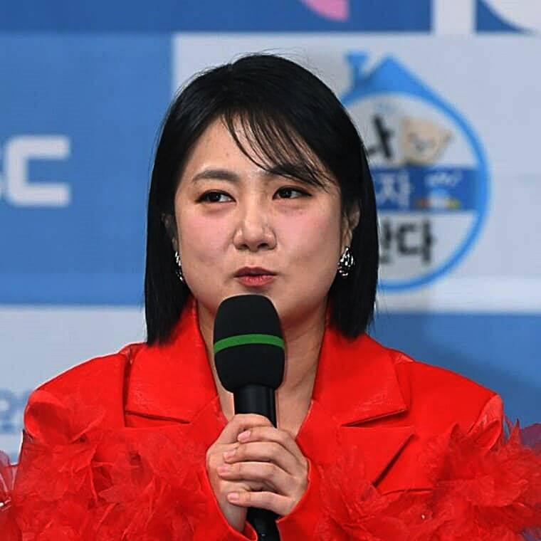 개그우먼-박나래