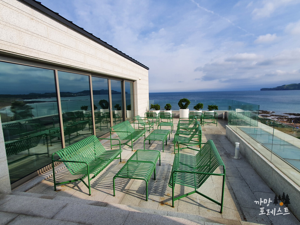 뷰스트 야외 테라스