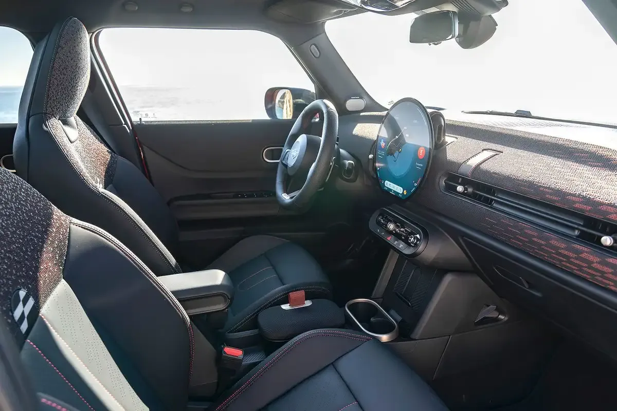 미니 쿠퍼 C 5도어 이미지