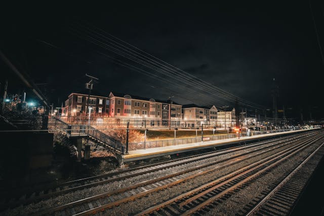 경의선 문산역 - 서울역 급행 전철 시간표 및 정차역