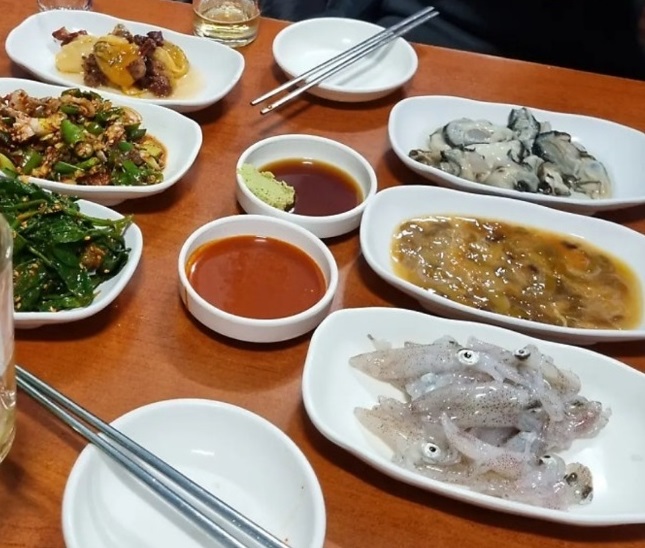 백반기행-통영-다찌-쌓인정