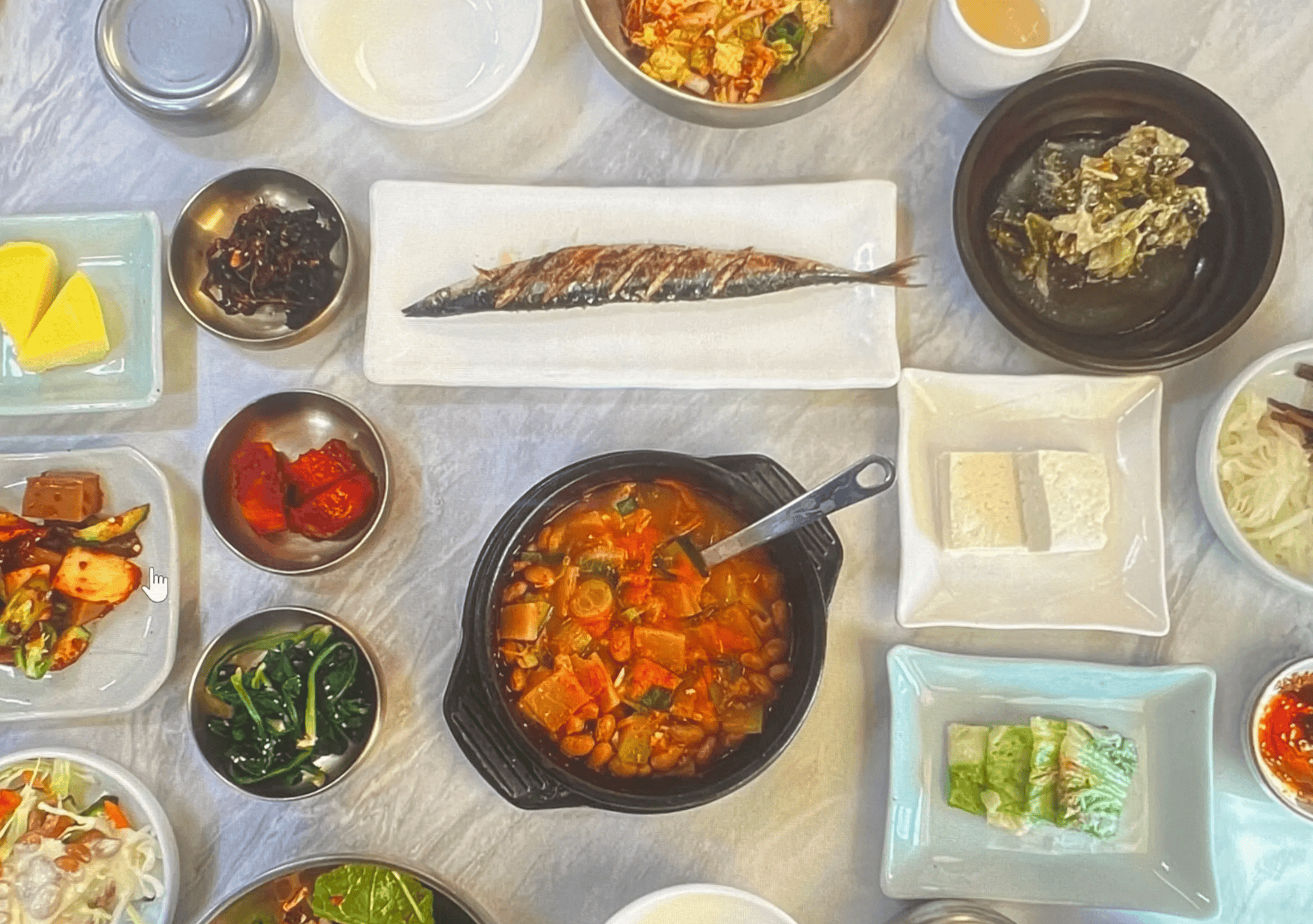 백반기행 영주밥상편 너른마당 상차림 사진입니다.