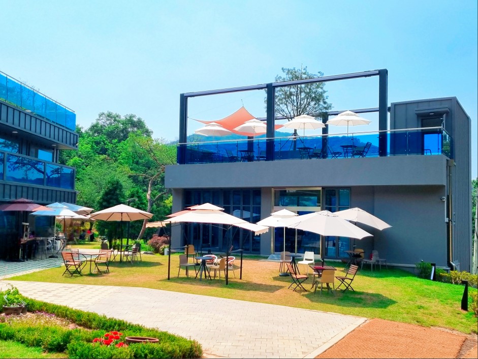 경기도 시흥 산골수목원: 연분홍 수국이 있는 식물원 카페