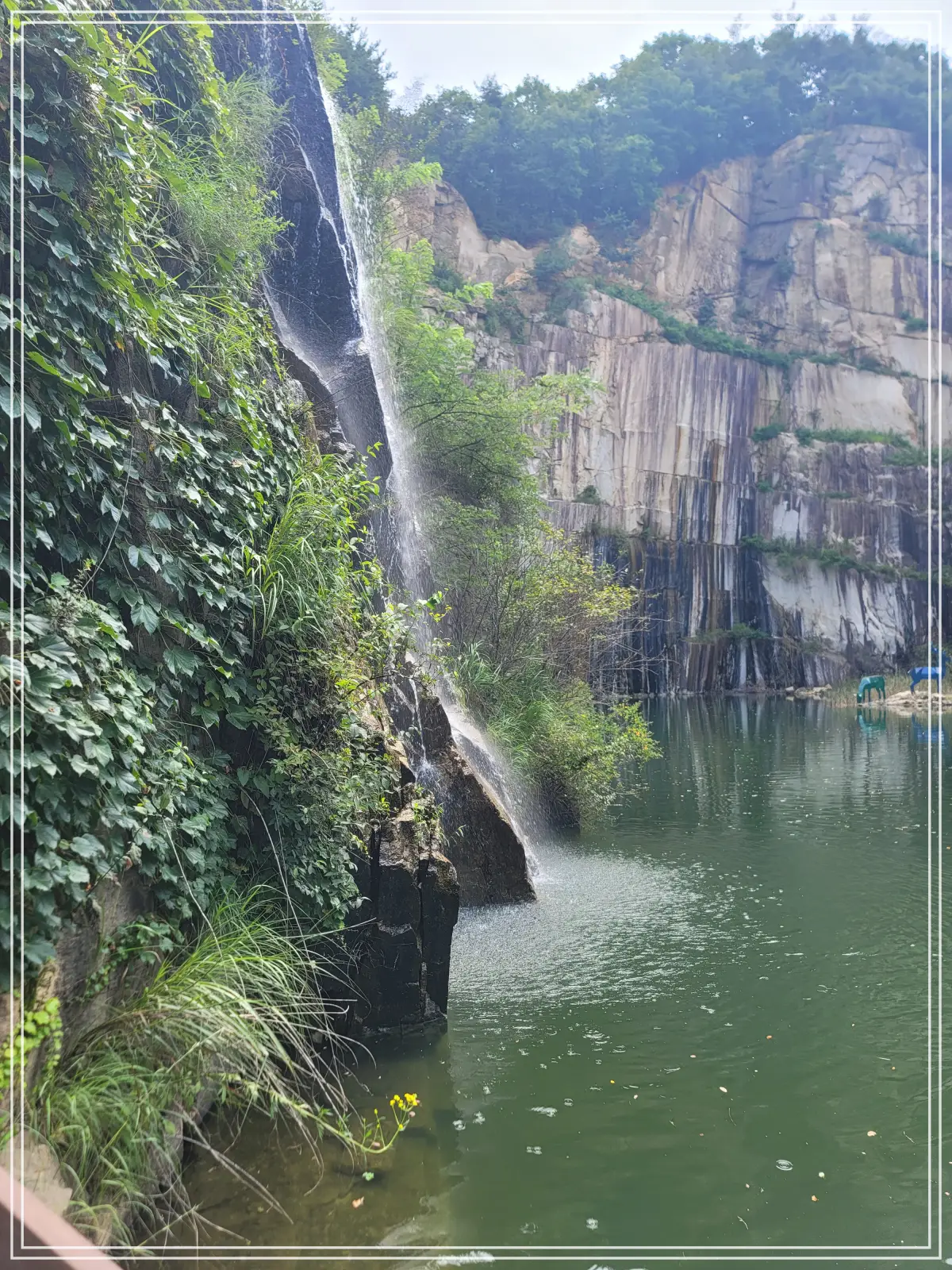 천주호-옆-폭포