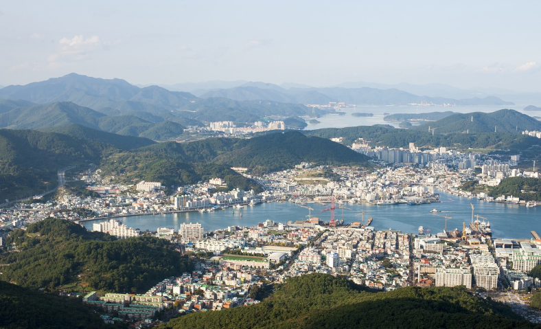 통영 시내 전경