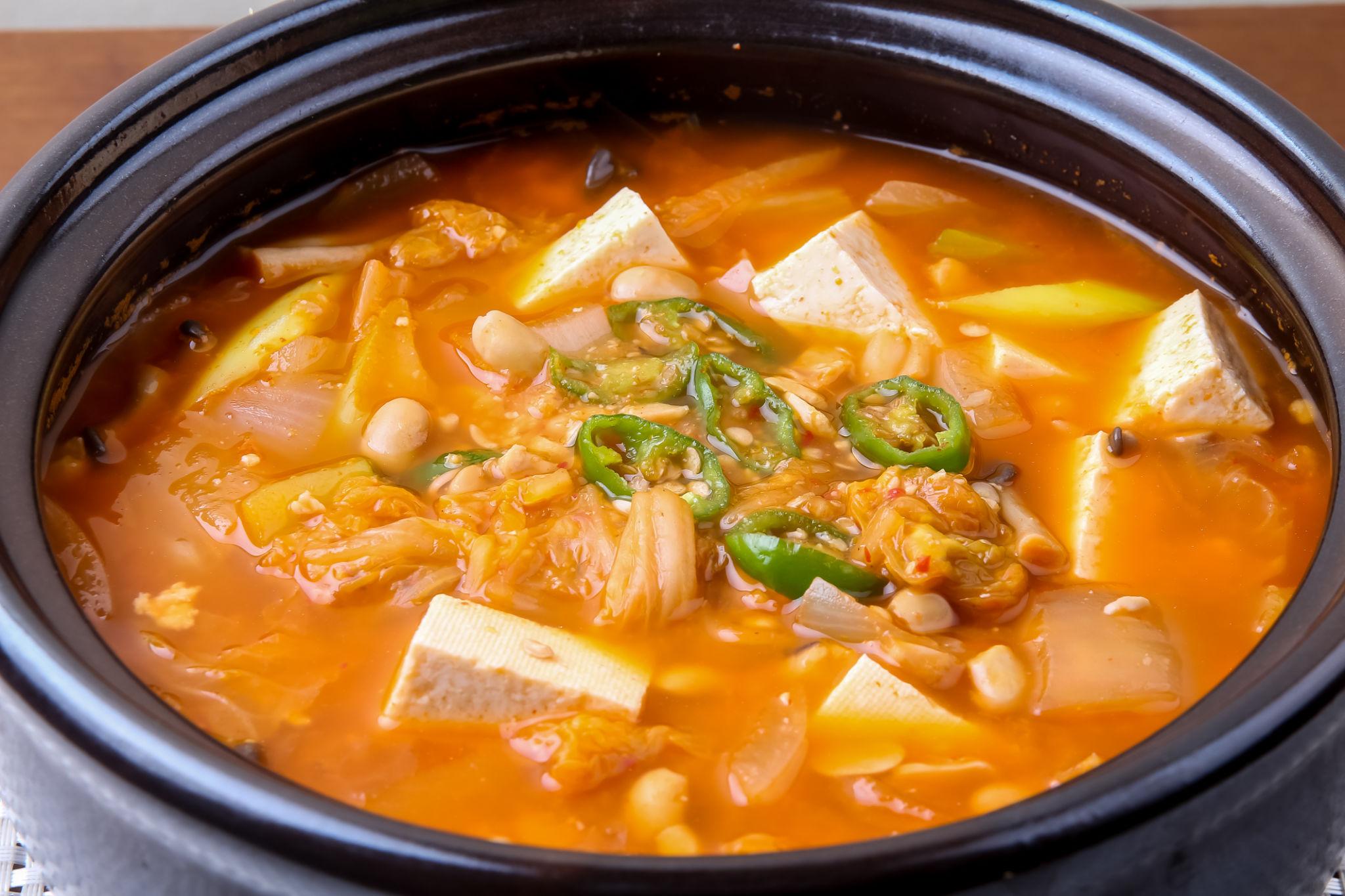 진짜 맛있는 청국장 끓이는 법, 냄새 줄이고 깊은 맛 살리는 비법