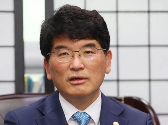 박완주 보좌관 성추행 공소장 내용