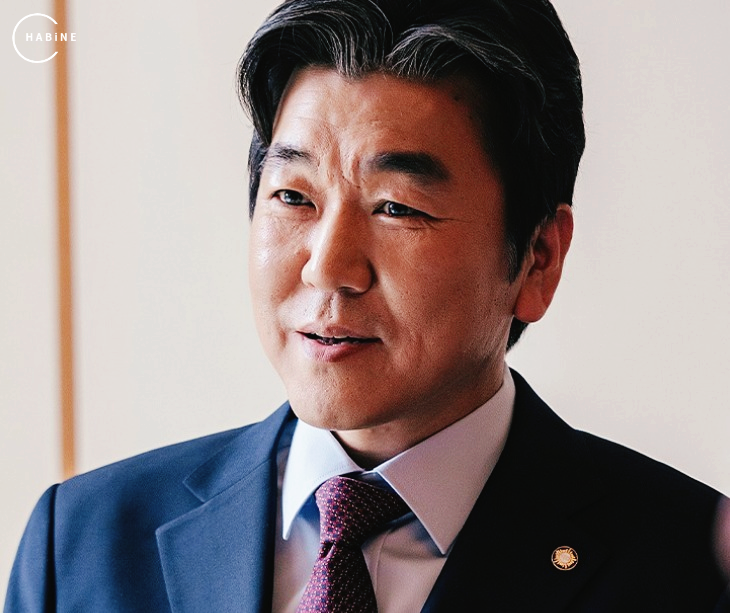멱살 한번 잡힙시다 등장인물